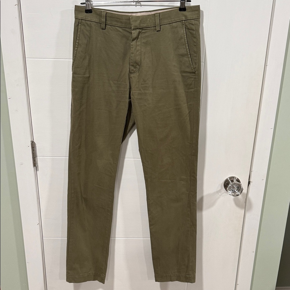 Banana Republic Men's Aiden Olive Green Chinos 30x32 - Picture 2 of 5